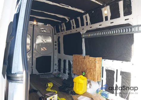 2025 Mercedes-Benz Sprinter 2500 High Roof 4-Cyl Diesel z USA, uszkodzony, nr VIN W1Y4KDHY8ST214552